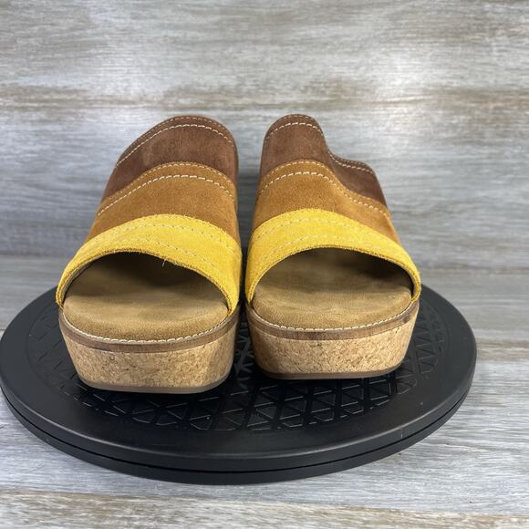 Clarks Women's Artisan Aisley Lily Leather Slip On Cork Wedge Sandals Size 10 - Picture 2 of 7